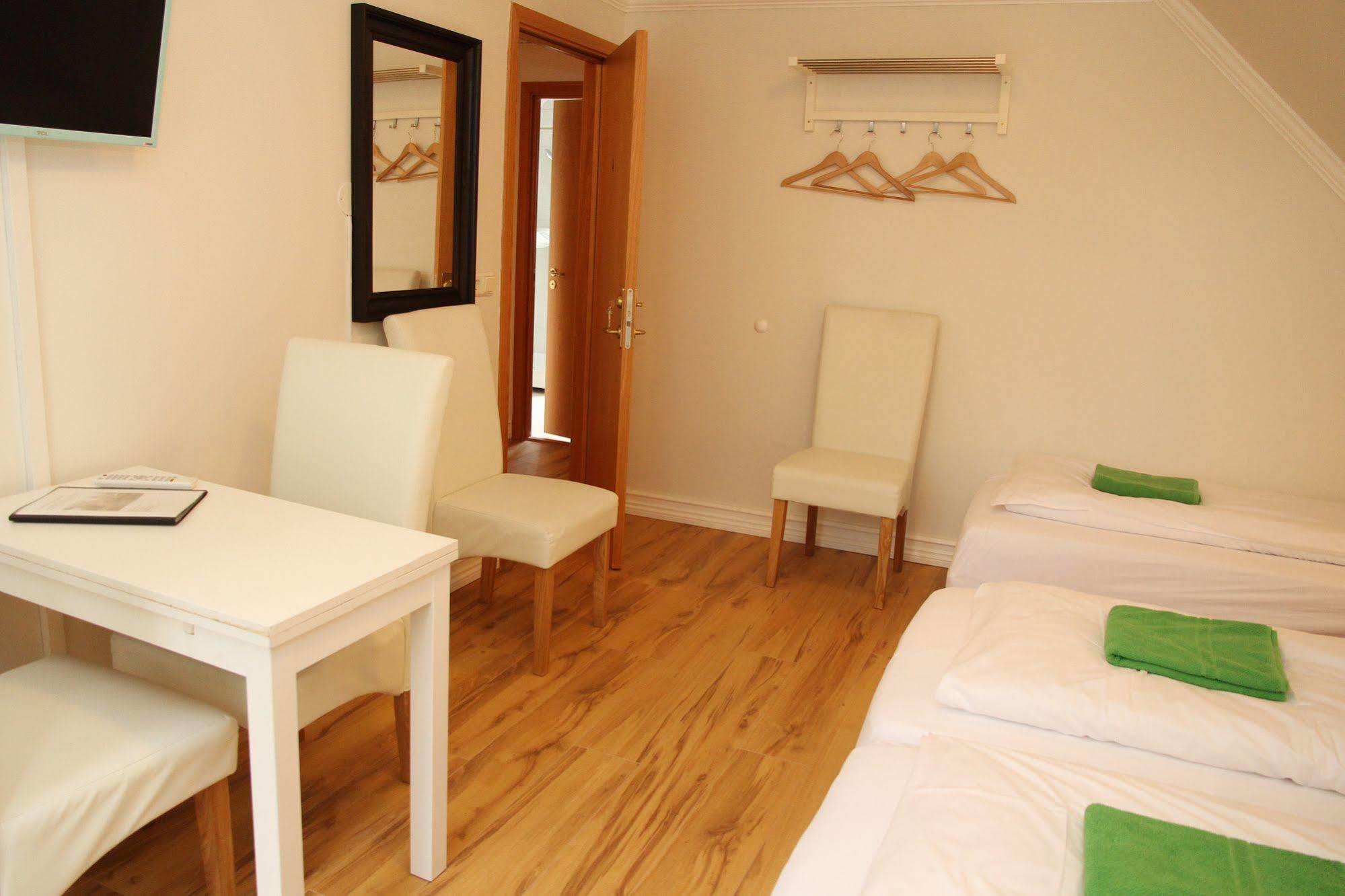 Olga Guesthouse Egilsstadir Bagian luar foto